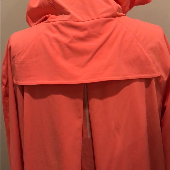 Lululemon sun showers jacket - Picture 4 of 6
